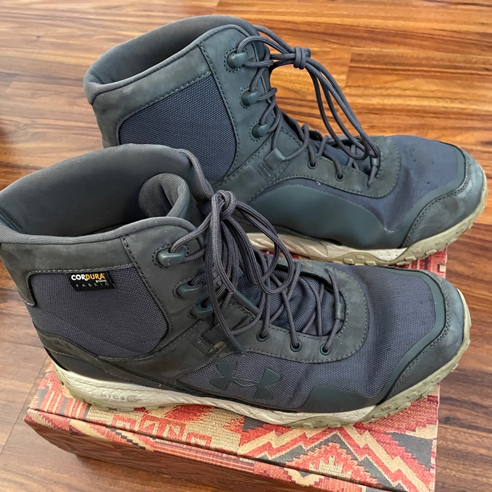 Under Armour Valsetz size 12